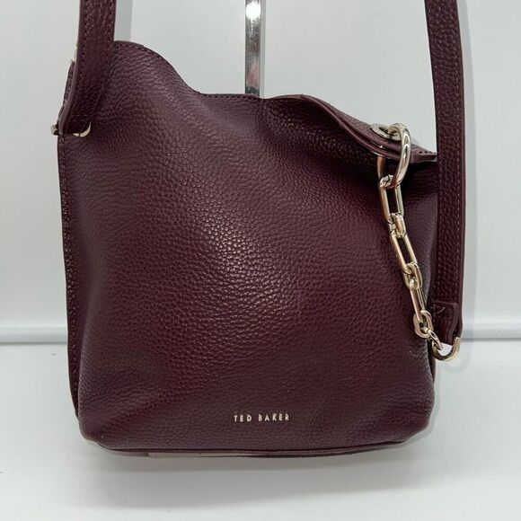 Ted Baker Women Leather Cross Body Bag With Leather/Chain Strap - Picture 3 of 14